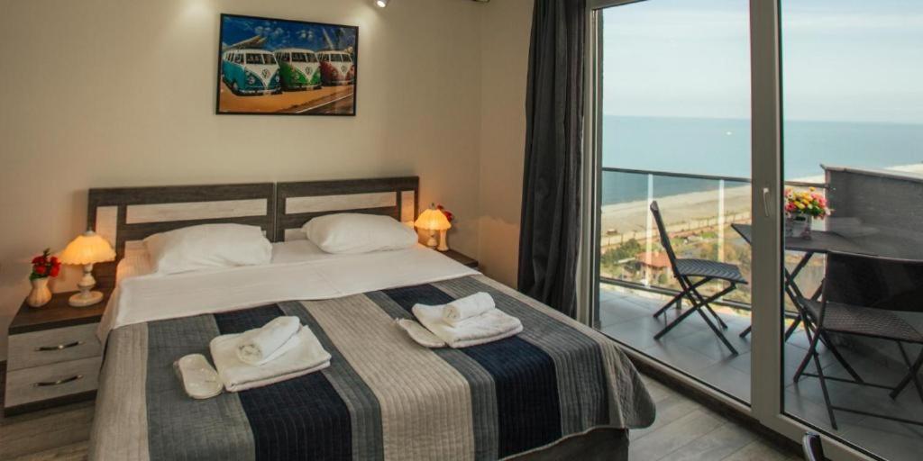 Luxury Apartments Batumi Eksteriør bilde