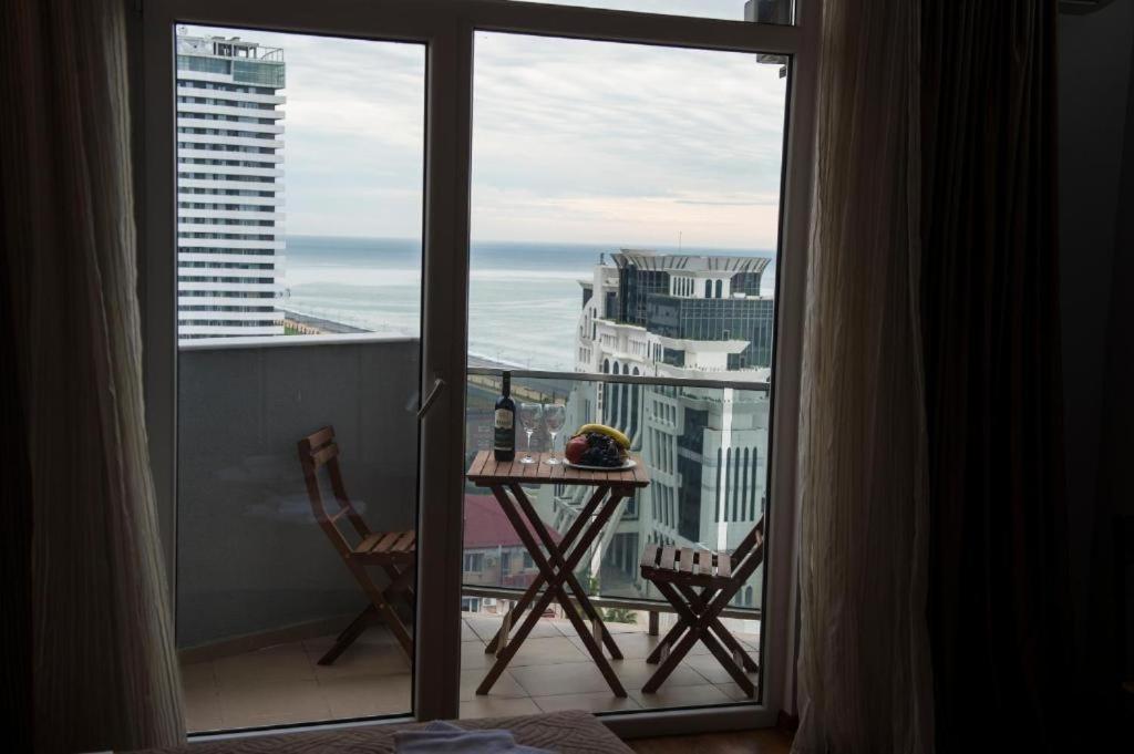 Luxury Apartments Batumi Eksteriør bilde