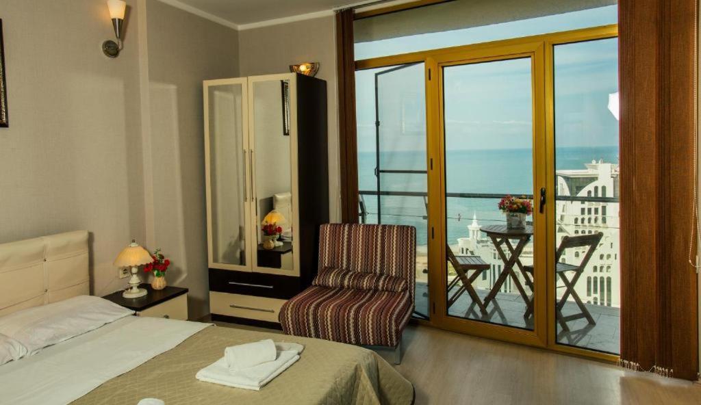 Luxury Apartments Batumi Eksteriør bilde